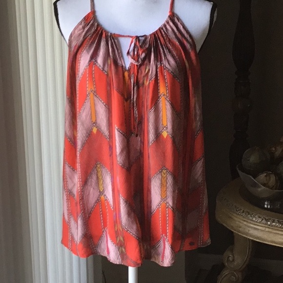 GUESS Tops - GUESS TOP